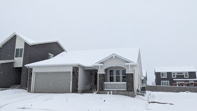 Building Photo - 8260 Nat Love Dr Unit Bedroom 2