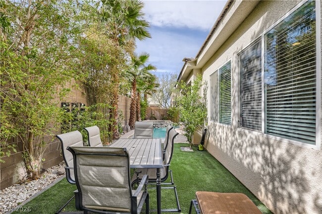 8117 Aster Meadow Way