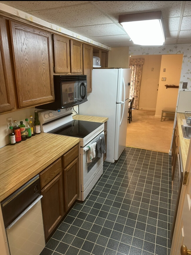 Photo - 41 Angleside Rd Condo Unit 3
