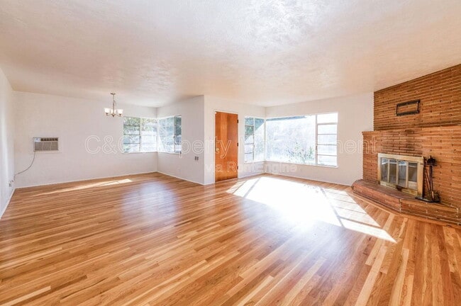 Photo - 3542 N Orchard St