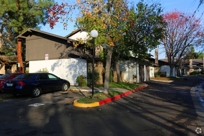 Photo - El Rio Gardens