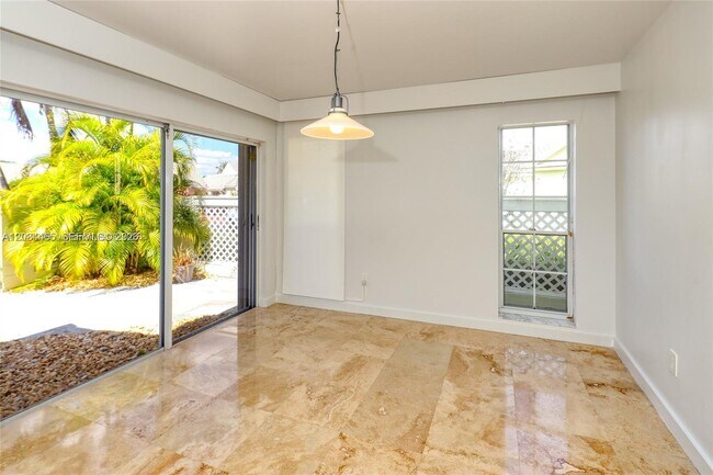 Photo - 4761 NW 98 Pl