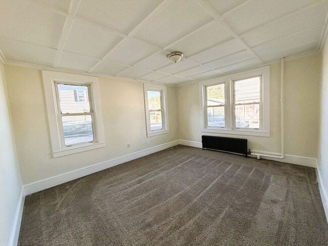 8 Crystal St Unidad 8 Crystal Street Apt A