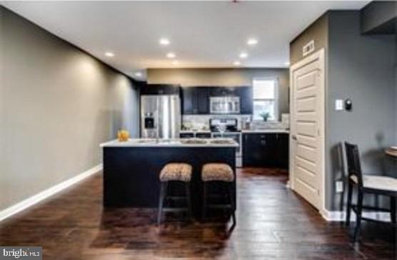 Building Photo - 1865 Frankford Ave Unit B Rental