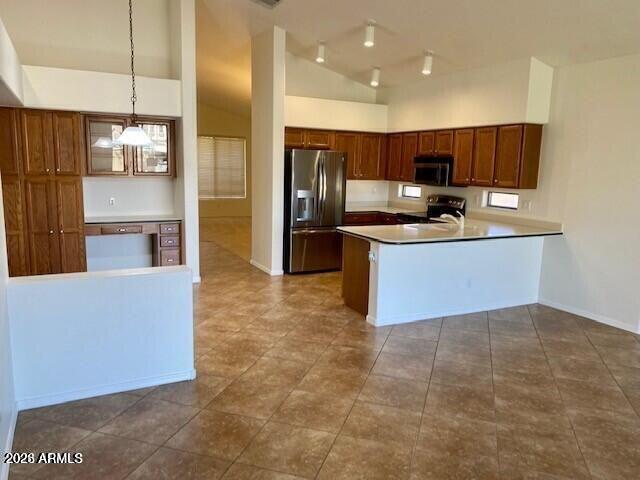 938 W Azalea Pl