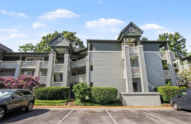 Photo - GreenHills Condo!