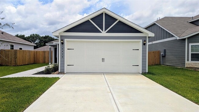 Photo - 10430 Red Cardinal Dr House
