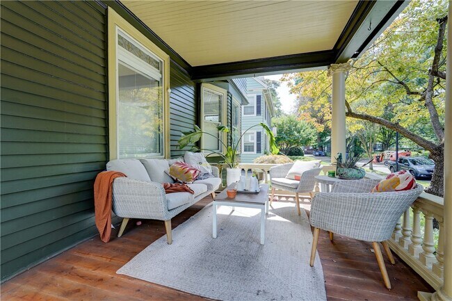 Photo - 18 Sibley Pl