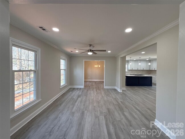 Photo - 1111 Somersby Ln