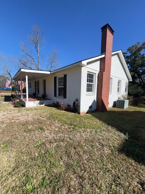 Photo - 106 Highland Dr House