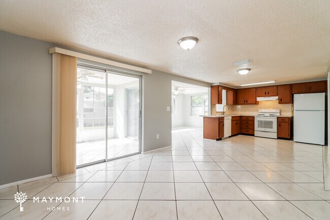 Photo - 3724 Redwood Dr