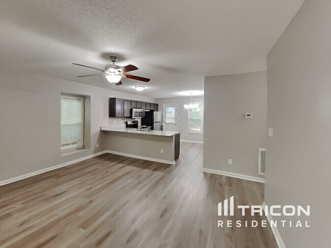 Photo - 1413 Amber Acres Ln