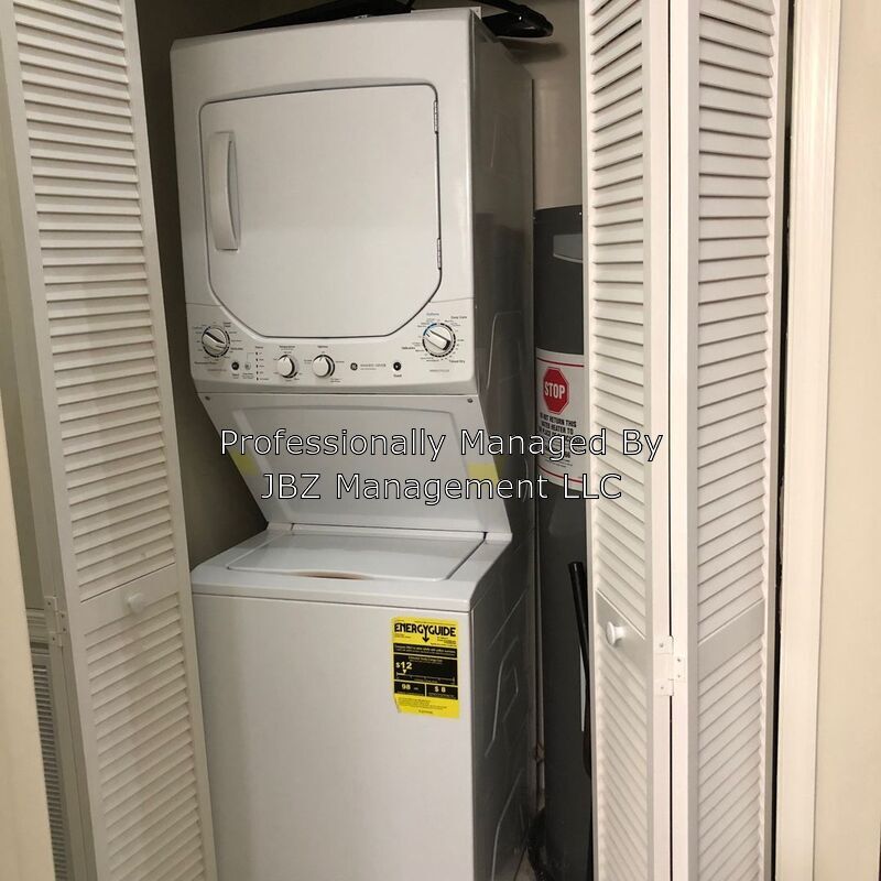 Photo - 124 E Trenton St