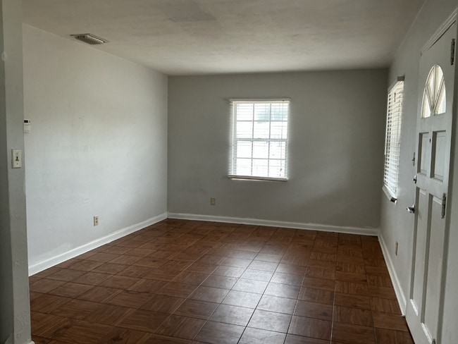 Photo - Cozy 3BR Near Cleveland Heights