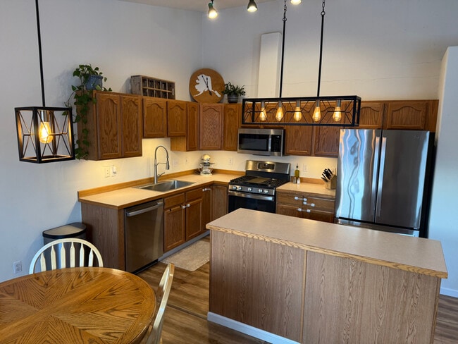 Photo - 583 Ocean Point Dr