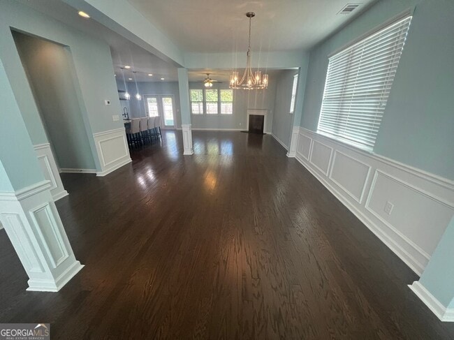 Photo - 165 Craines View