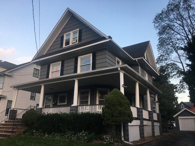 Photo - 60 Summit Ave Unidad 60 Summit 4 BR