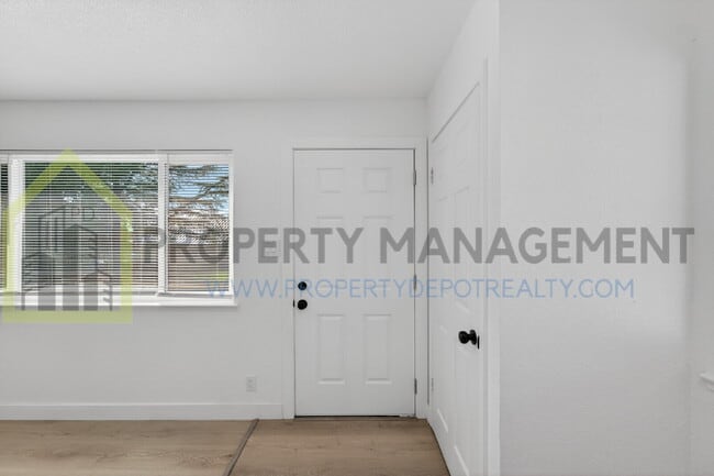 Photo - Charming 2-Bed Hideaway in Sacramento – Your Perfect Urban Retreat! Unit 4