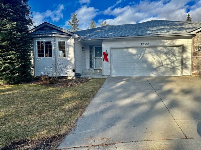 Building Photo - New Nine Mile Rental