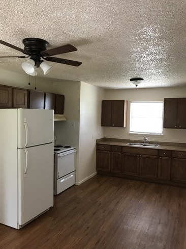 Photo - Stratton Grove