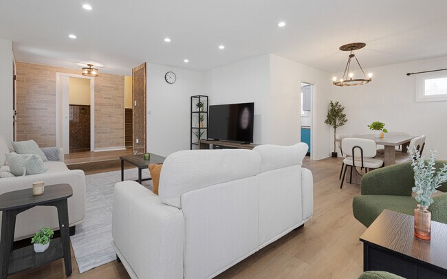 Photo - 7618 Beckwith Rd