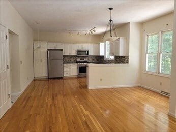 Photo - 2399 Bay Rd