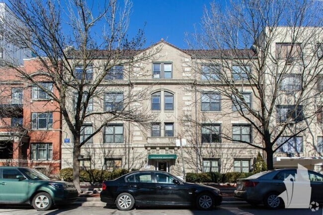 Building Photo - 0 bedroom in Chicago IL 60657 Unit 203 Rental