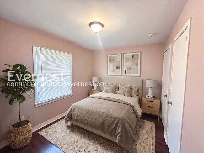 797 Casplan St SW