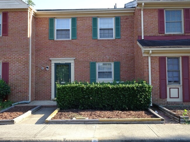 Photo - 399 Circuit Ln Townhome