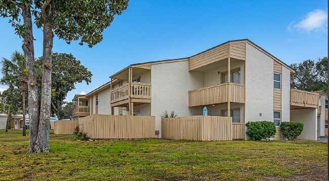 Photo - 17462 Front Beach Rd