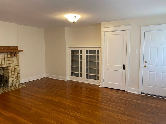 Photo - Open & Bright! 3 bedroom duplex