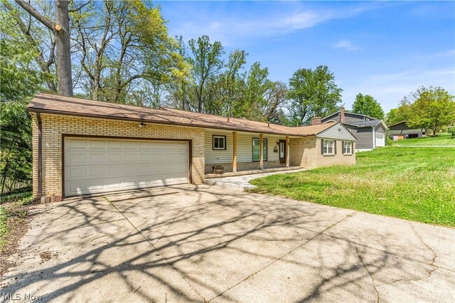 Photo - 1183 Romayne Dr