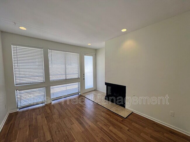 Photo - 4015 Bowser Ave