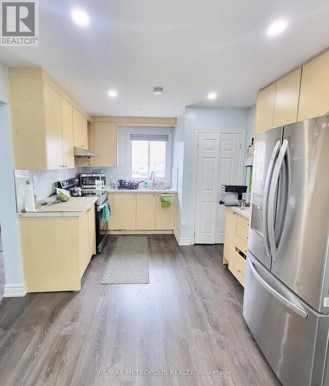 Photo - 1192 Oxford St