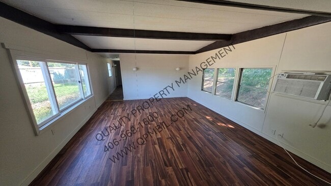 Photo - CANARY MOBILE CT Unit 1819 CANARY AVE