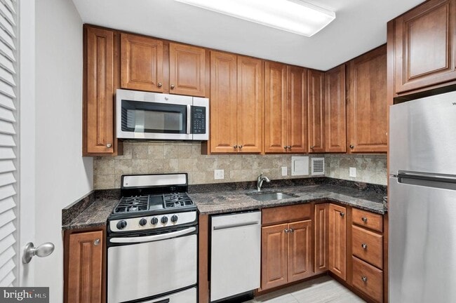 Photo - 2401 H St NW Unit 808