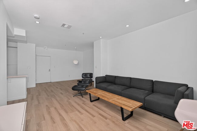 Photo - 360 W Ave 26 Unit 236