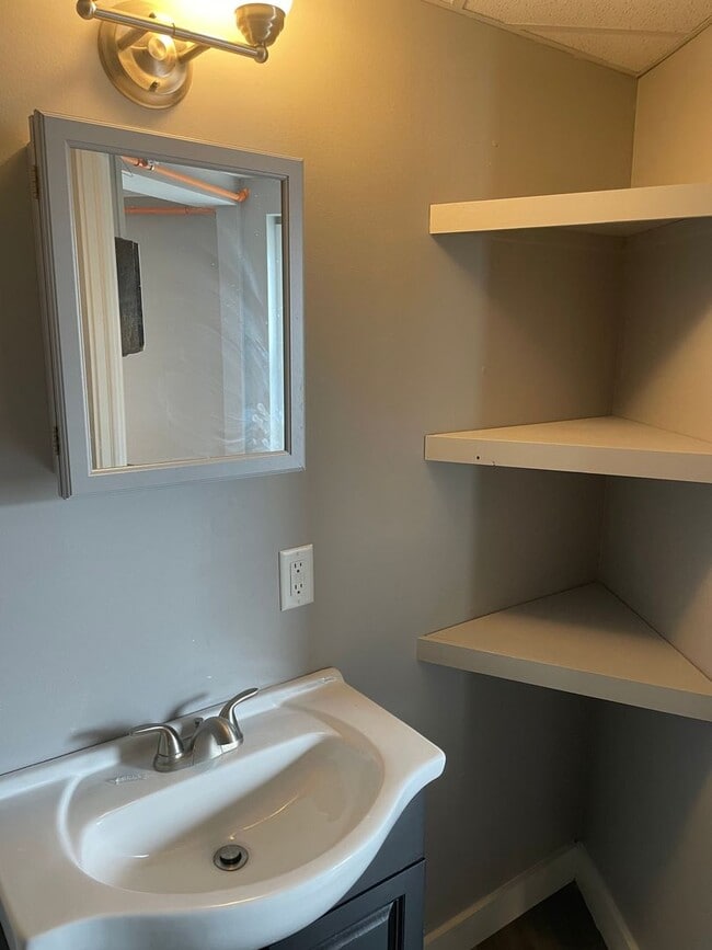 Photo - Updated 1 Bedroom, Available Aug 1! Unit 303