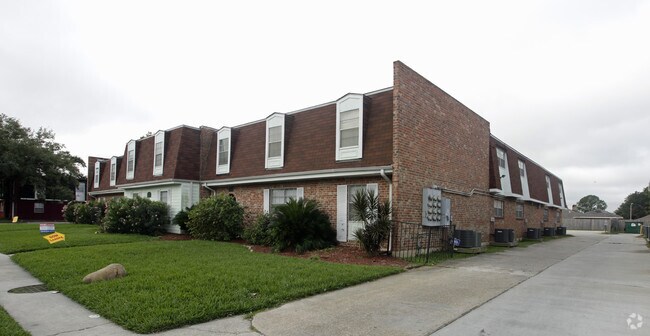 Photo - 7122-7130 Crowder Blvd Apartments