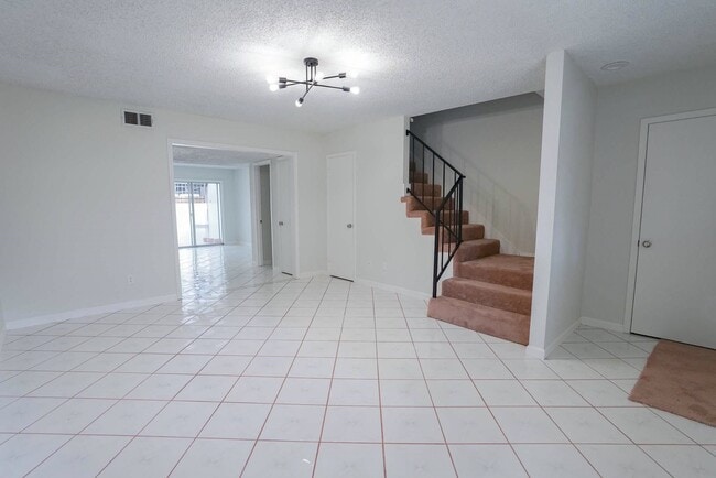 Photo - 1255 Witte Rd Unidad 17