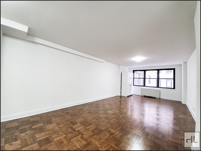 Photo - 5 AVENUE Unidad 8A