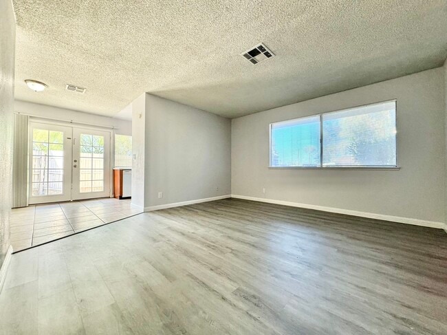 Photo - 6151 Meadow Vista Ln