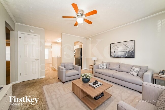 Photo - 972 Windwood Ct