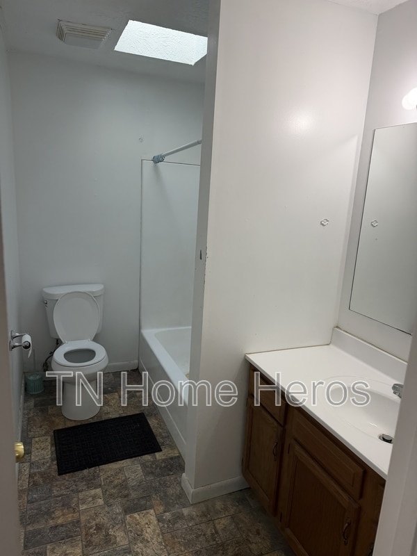 Photo - 1911 Laurans Ave