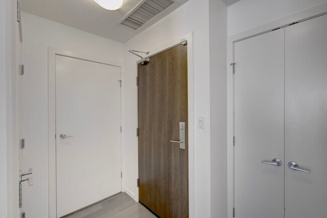 Photo - 35 W 2nd Ave Unit ID1345507P