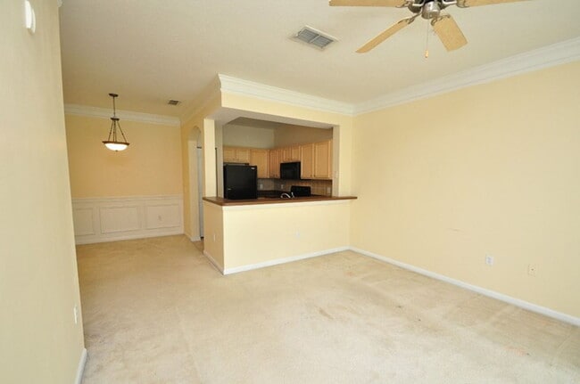 Photo - 12861 Madison Pointe Cir Unidad 106