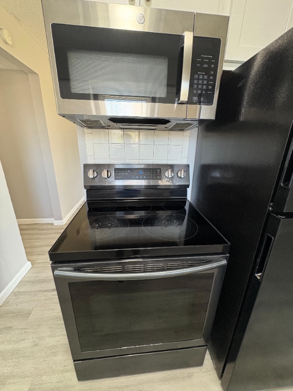 Photo - 215 Snead Dr