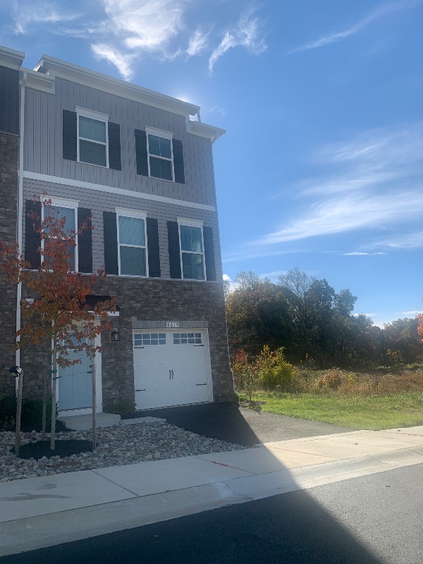 Building Photo - 8619 Asher Ct