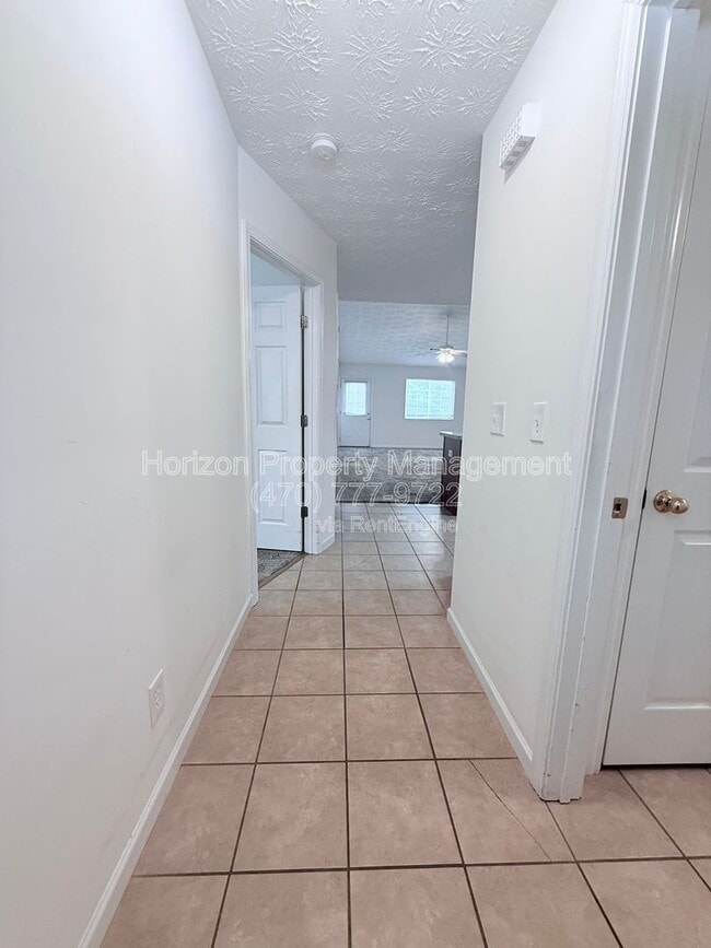 Photo - 4019 Hidden Hollow Dr