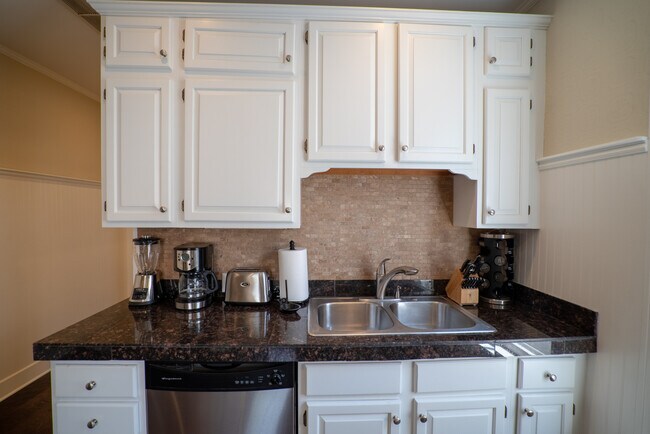 Photo - 3238 N Hoyne Ave Unit #2